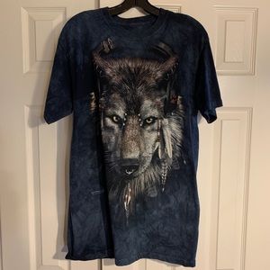 Medium Wolf T-Shirt by THE MOUNTAN